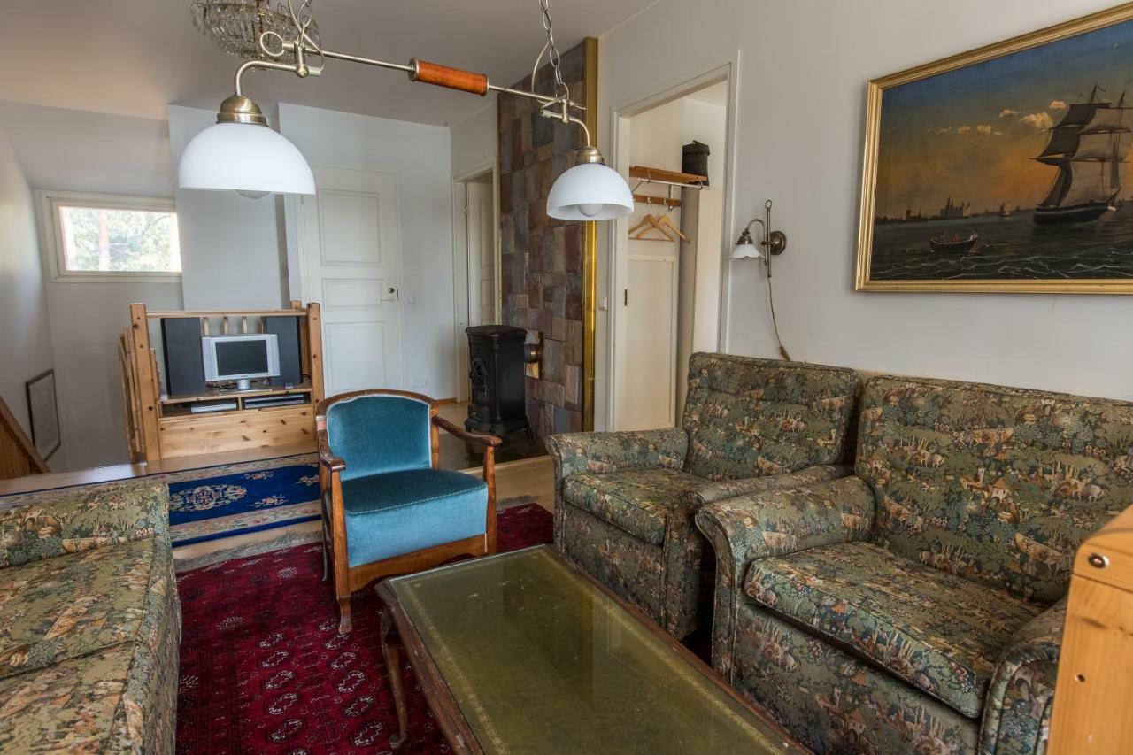 Villa Harald - Beachfront Hitis Esterno foto