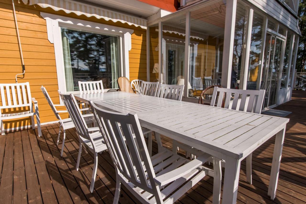 Villa Harald - Beachfront Hitis Esterno foto